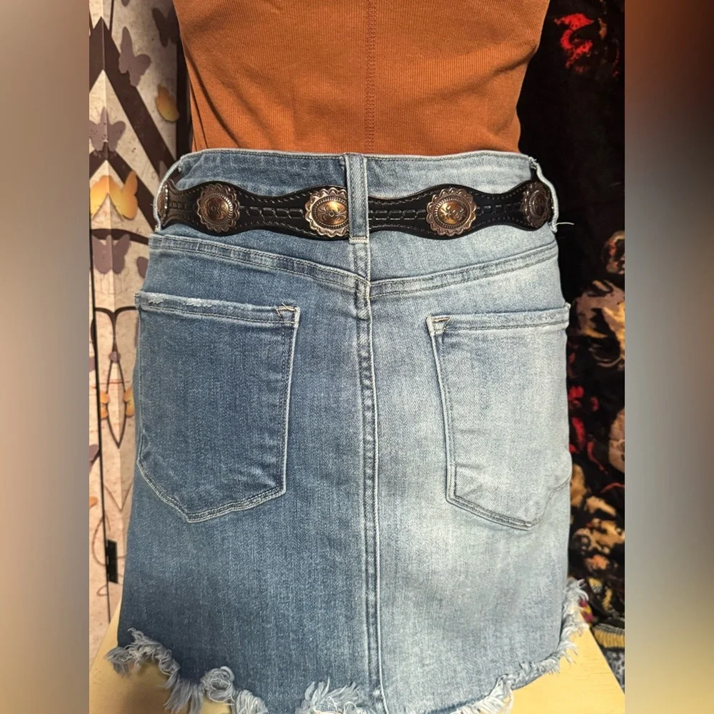 Denim Mini Skirt-STRETCHY and so cute! 🥰